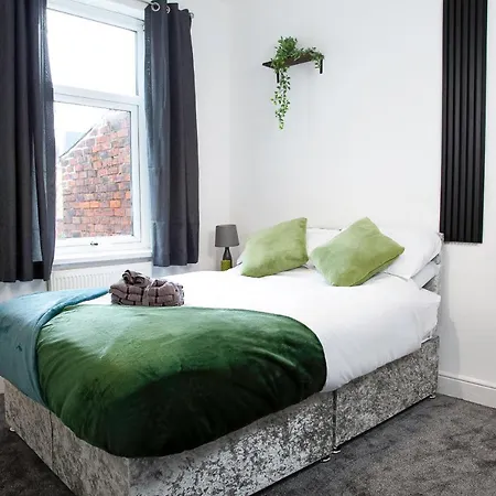 Stylish And Spacious 3-bed House In With Free Wifi By Amazing Spaces Relocations Ltd * بارو في فرنيس