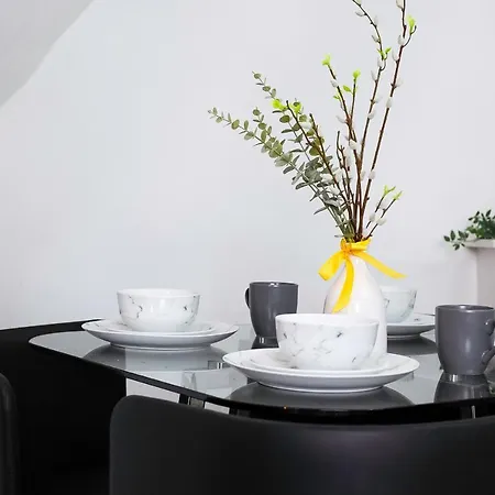 Feriehus Stylish And Spacious 3-bed House In With Free Wifi By Amazing Spaces Relocations Ltd